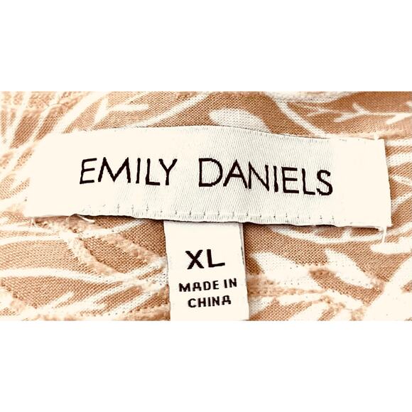 EMILY DANIELS 3/4 SLV PULL-OVER ROUND NECK BLOUSE, WOMENS, XL, TAN/WHITE FLORAL - Picture 10 of 12